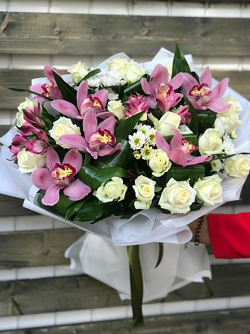 Букет цветов из: Розы и Хризантемы в Октябрьский Иркутской области