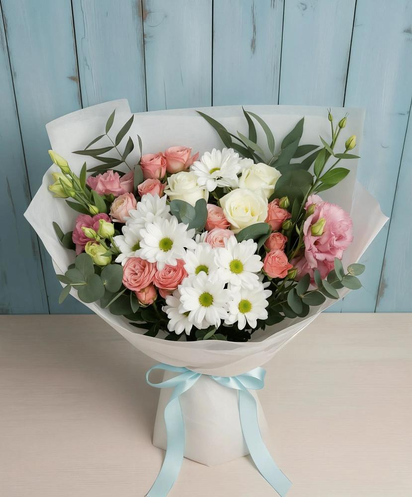 Букет цветов из: Розы, Лизиантусы и Хризантемы в Октябрьский Иркутской области
