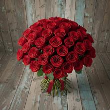 Букет 55 Красных роз Фридом #REPLACE_PRED# Октябрьский Иркутской области