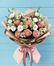 Букет цветов из:  Розы, Альстромерии и Лизиантусы в Октябрьский Иркутской области