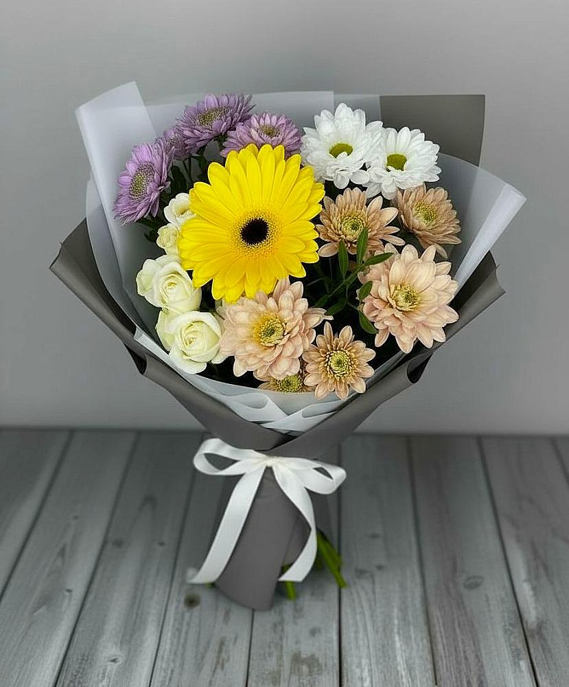 Букет цветов из: Розы, Герберы и Хризантемы в Октябрьский Иркутской области