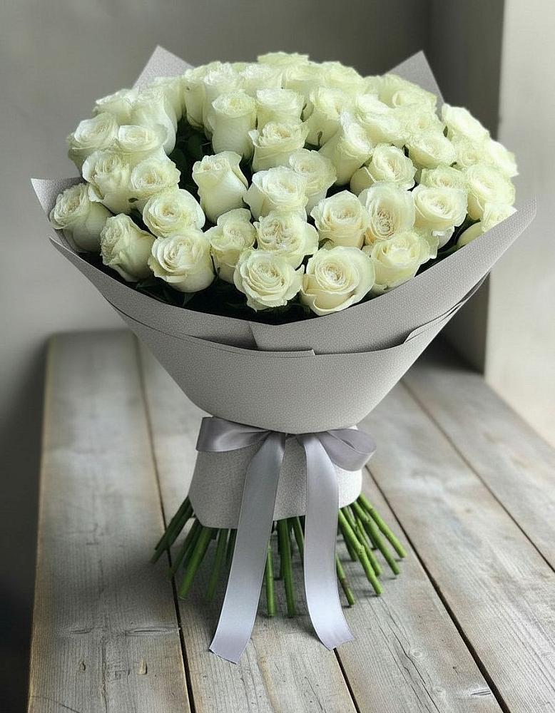 Букет 35 Белых роз в Октябрьский Иркутской области
