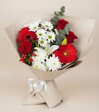 Букет цветов из:  Розы, Хризантемы, Герберы и Лилии в Октябрьский Иркутской области