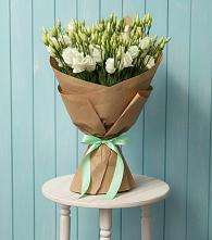 Букет цветов из:  Лизиантусы в Октябрьский Иркутской области