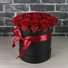 Цветочная композиция из Розы в шляпной коробке в Октябрьский Иркутской области