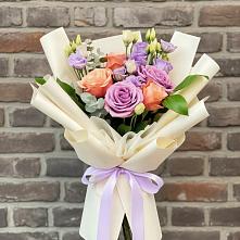 Букет цветов из:  Лизиантусы и Розы #REPLACE_PRED# Октябрьский Иркутской области