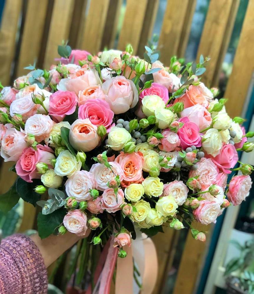 Букет цветов из: Розы в Октябрьский Иркутской области