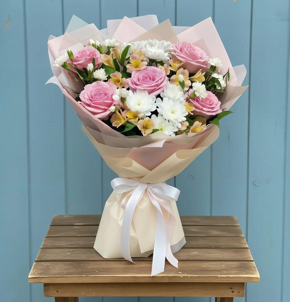 Букет цветов из: Гвоздики, Орхидеи и Розы в Октябрьский Иркутской области