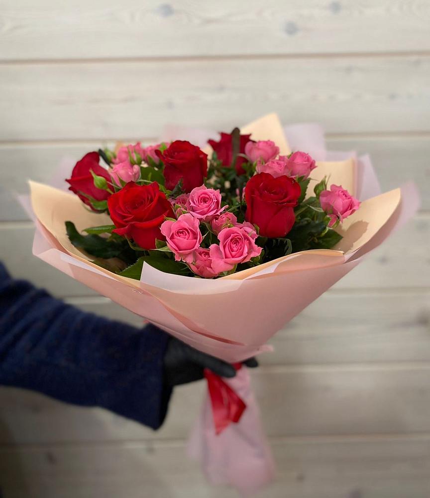 Букет цветов из: Розы в Октябрьский Иркутской области