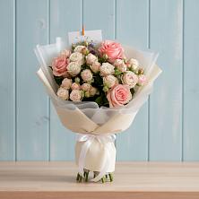 Букет цветов из:  Розы в Октябрьский Иркутской области