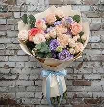 Букет цветов из:  Розы, Лизиантусы и Гвоздики #REPLACE_PRED# Октябрьский Иркутской области